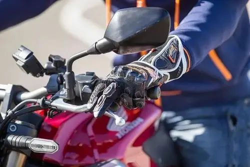 摩托車(chē)離合器的使用與保養(yǎng)