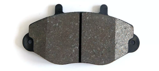 摩擦材料中金屬配方和陶瓷配方有什么不同？