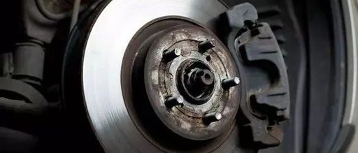 剎車片接觸面積大小跟摩擦系數(shù)相關(guān)嗎？（上）